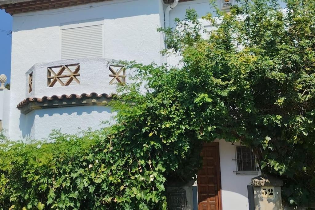 Casa Centrica En Girona Villa Exterior photo